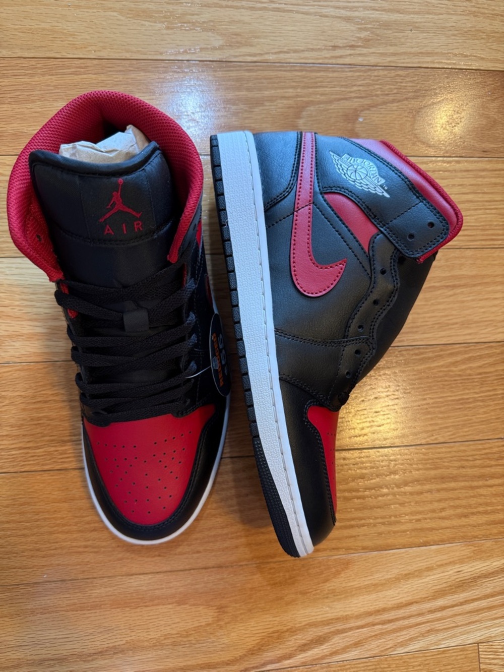 Jordan Air Retro High Top Sneakers - Black/Red